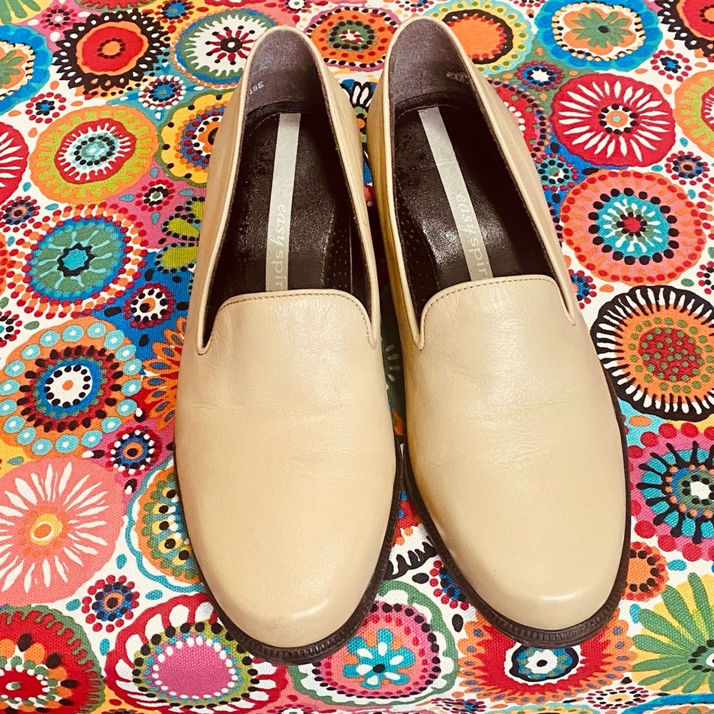 Easy Spirit Loafers, 6